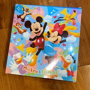 Brand New in Box Disney Mickey & Friends Character Bath Towel